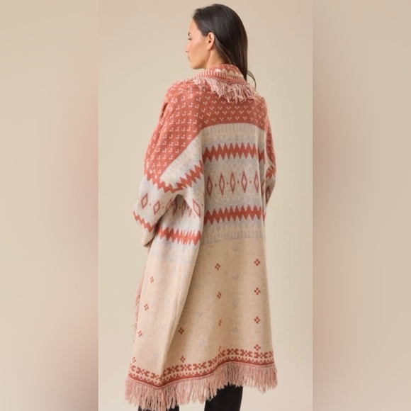 Altar'd State AS Revival Maggie
Western Fringe Duster - Picture 3 of 10